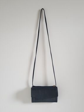 Fossil Black Leather Wallet Crossbody Bag with Brass Accents